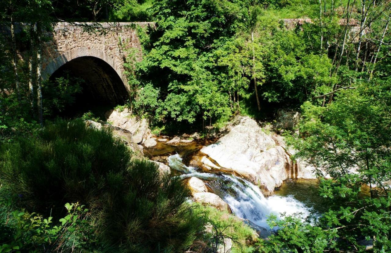 Gite **** "Le Refuge Des Fees" Saint-Julien-du-Gua Экстерьер фото